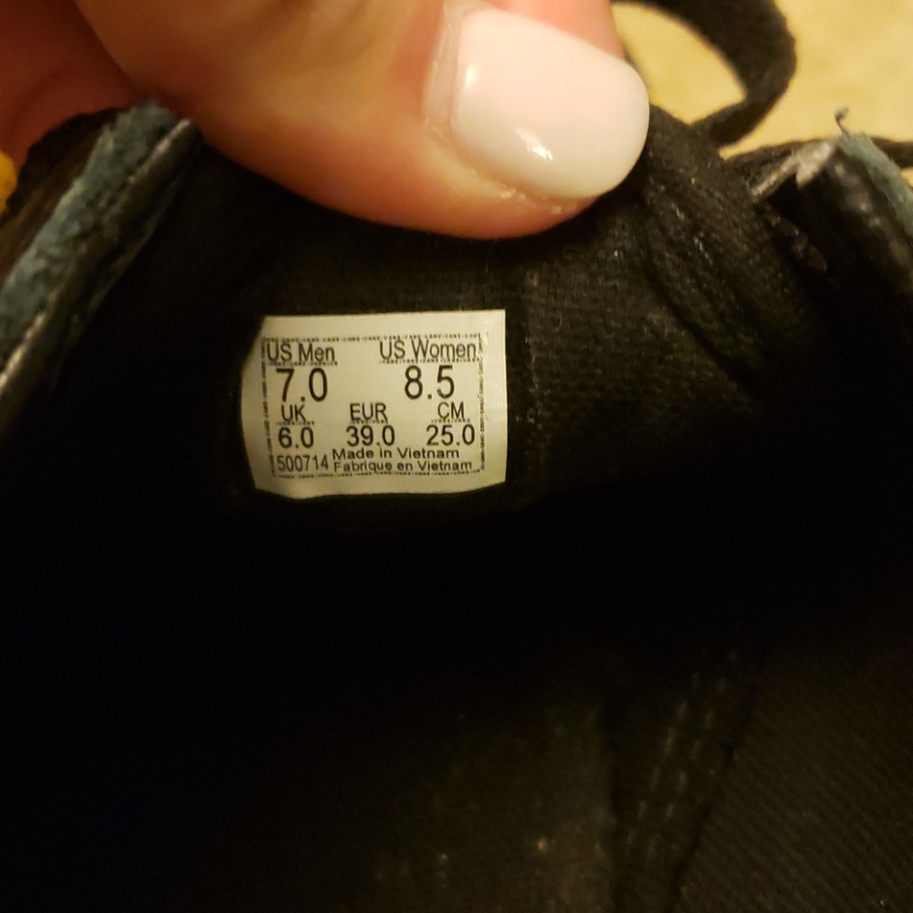 VANS - Picture 6 of 6